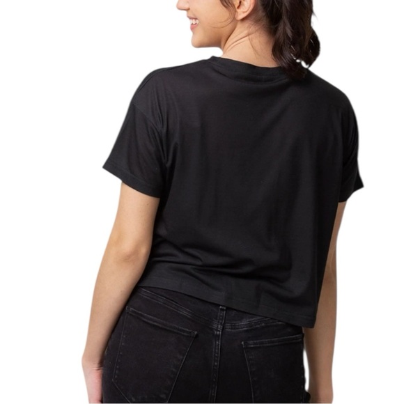 NWTS LOS ANGELES RAMS WOMENS BLACK BIG LOGO CROPPED TOP SZ 2XL - Picture 2 of 8